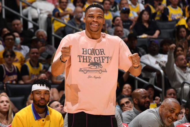 巴萨主场迎战安道尔！申格利亚率队冲击联赛第五胜 直播时间及观看指南（巴萨坐镇主场战安道尔，申格利亚领衔冲击联赛第5胜｜直播时间与观赛指南）