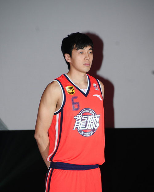 4-0登顶意甲！劳塔罗80米奔袭破门，齐沃拯救2大弃将，唯独他救不了（4-0登顶意甲！劳塔罗80米长途奔袭破门，齐沃救活两大弃将，唯独他仍难救）