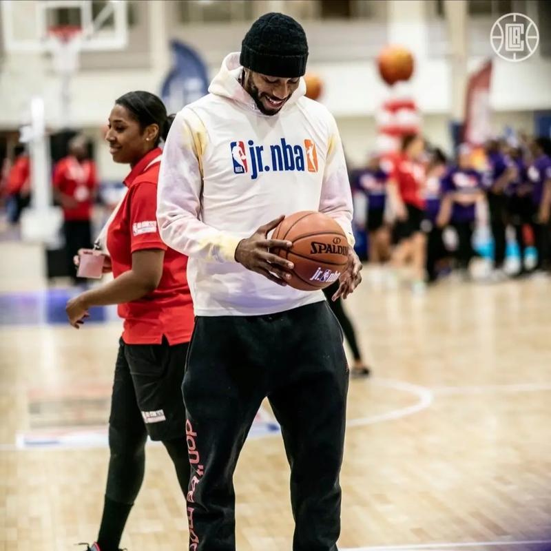 萨索洛官方：贝拉尔迪右小腿屈肌中度撕裂，已进入康复流程（萨索洛官宣：贝拉尔迪右小腿屈肌中度撕裂，已启动康复计划）