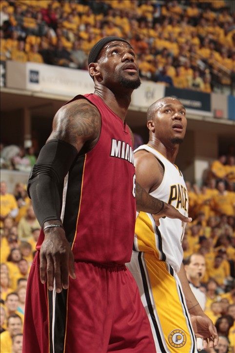 魔术vs热火前瞻：班凯罗＆希罗出战成疑，魔术主场拒绝连败（魔术迎战热火前瞻：班凯罗与希罗出战成疑，主场力争止住连败）